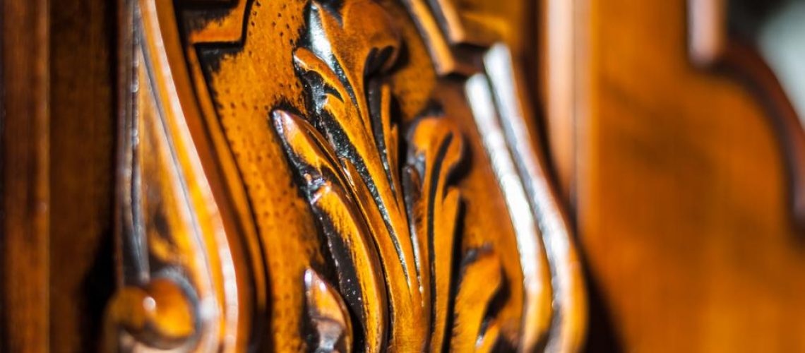 detail,of,an,oiled,inlaid,antique,wood,furniture
